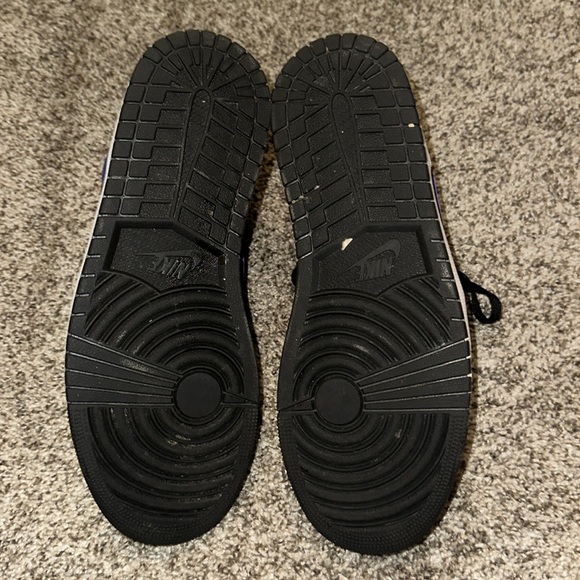 Men’s Jordan’s - Picture 3 of 3